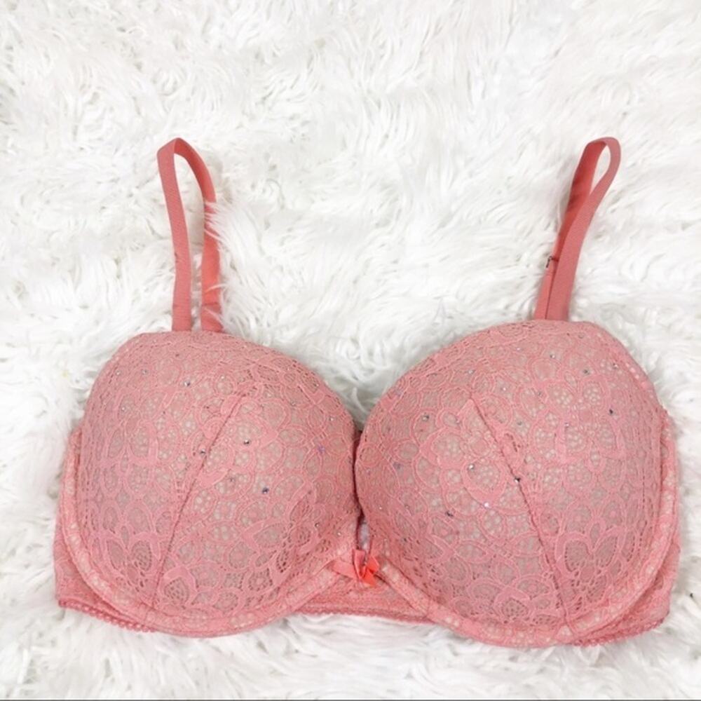 Victoria’s Secret Peach Dream Angels Push Up Bra